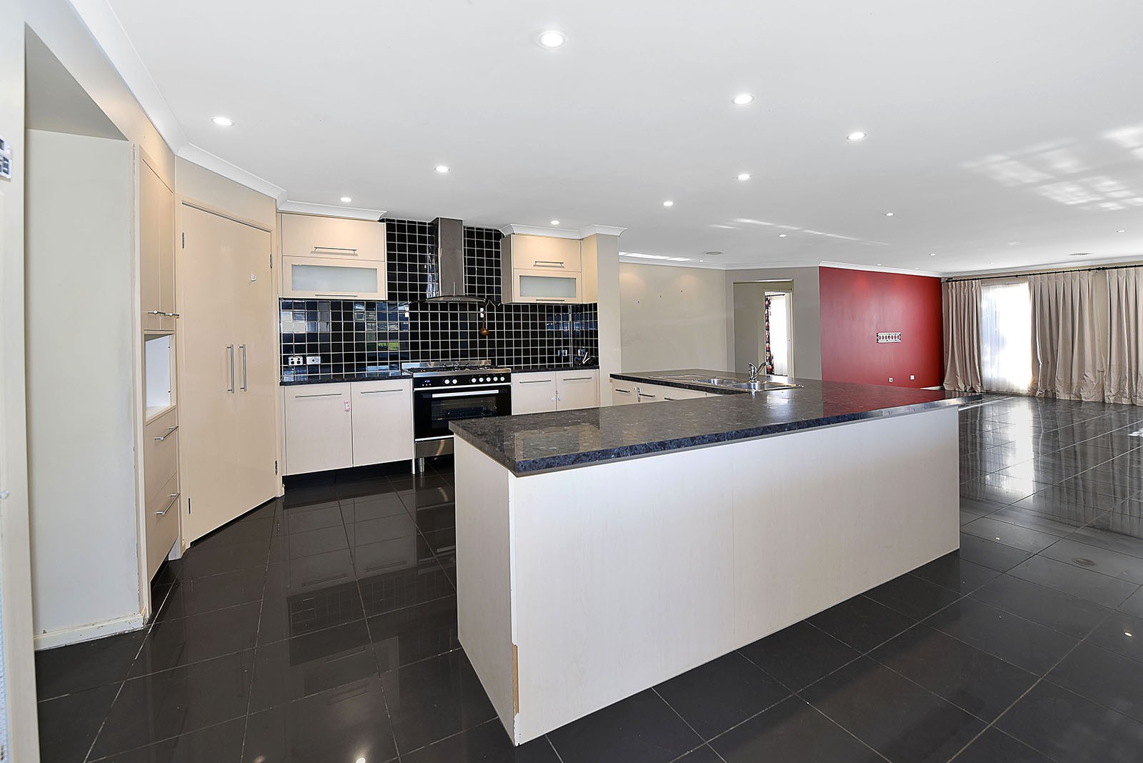 4 Kinloch Grove, Greenvale, VIC 3059, Greenvale - Thumbnail 4