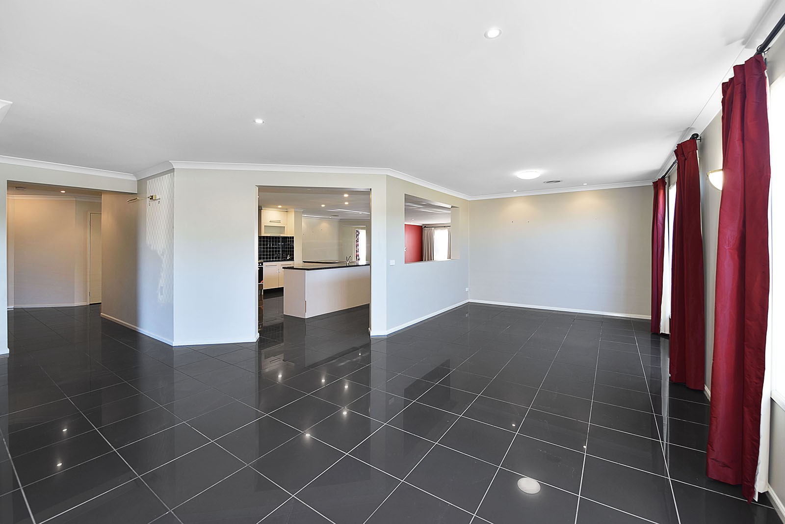 4 Kinloch Grove, Greenvale, VIC 3059, Greenvale - Thumbnail 5
