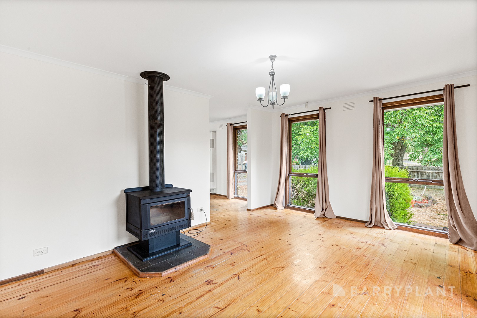 4 Kinsella Court, Pakenham, VIC 3810 - Thumbnail 1 - 19/01/2026