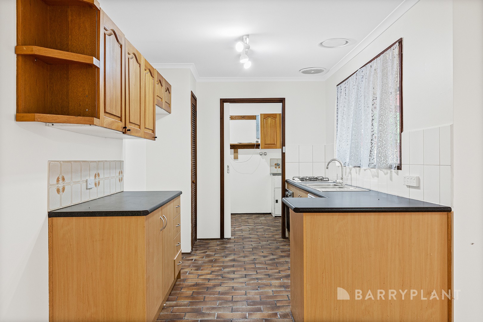 4 Kinsella Court, Pakenham, VIC 3810 - Thumbnail 2 - 19/01/2026