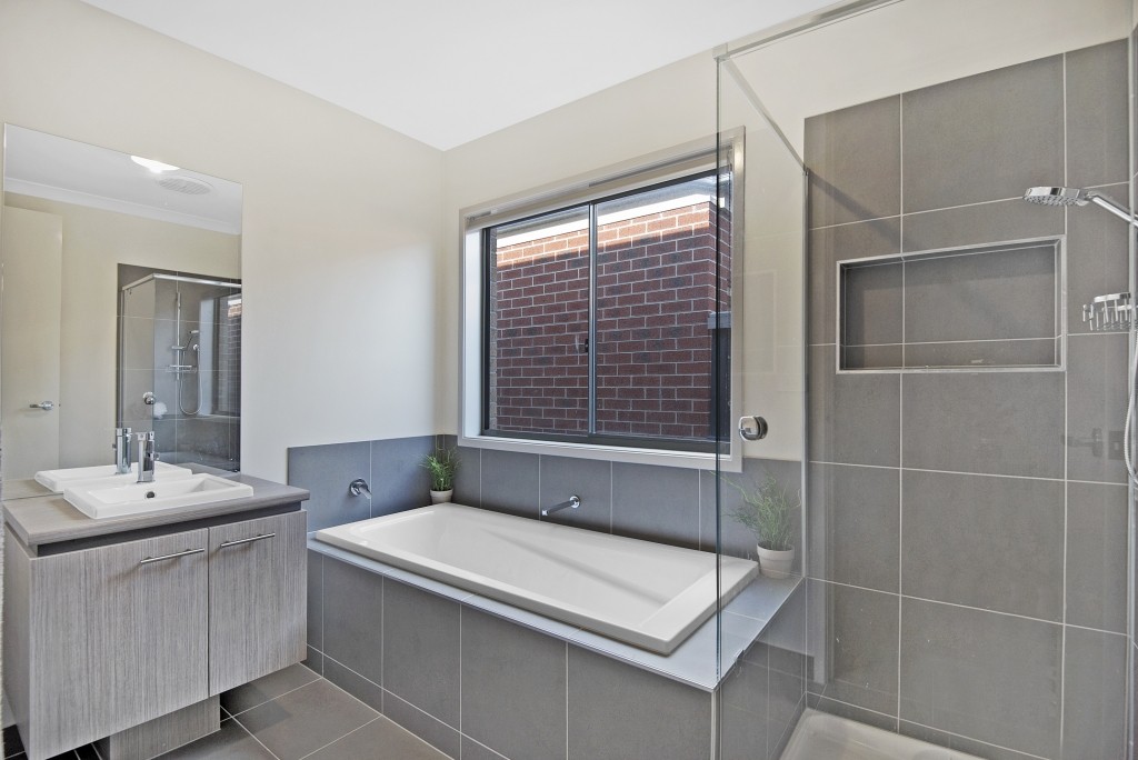 4 Kuranda Way, Point Cook, VIC 3030, Point Cook - Thumbnail 4