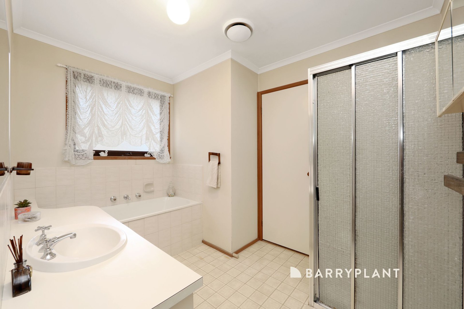 4 Laggan Court, Endeavour Hills, VIC 3802, Endeavour Hills - Thumbnail 7