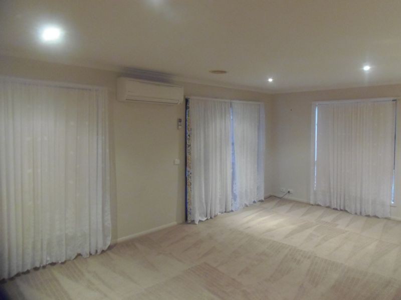 4 Lancely Green, Caroline Springs, VIC 3023, Caroline Springs - Thumbnail 3