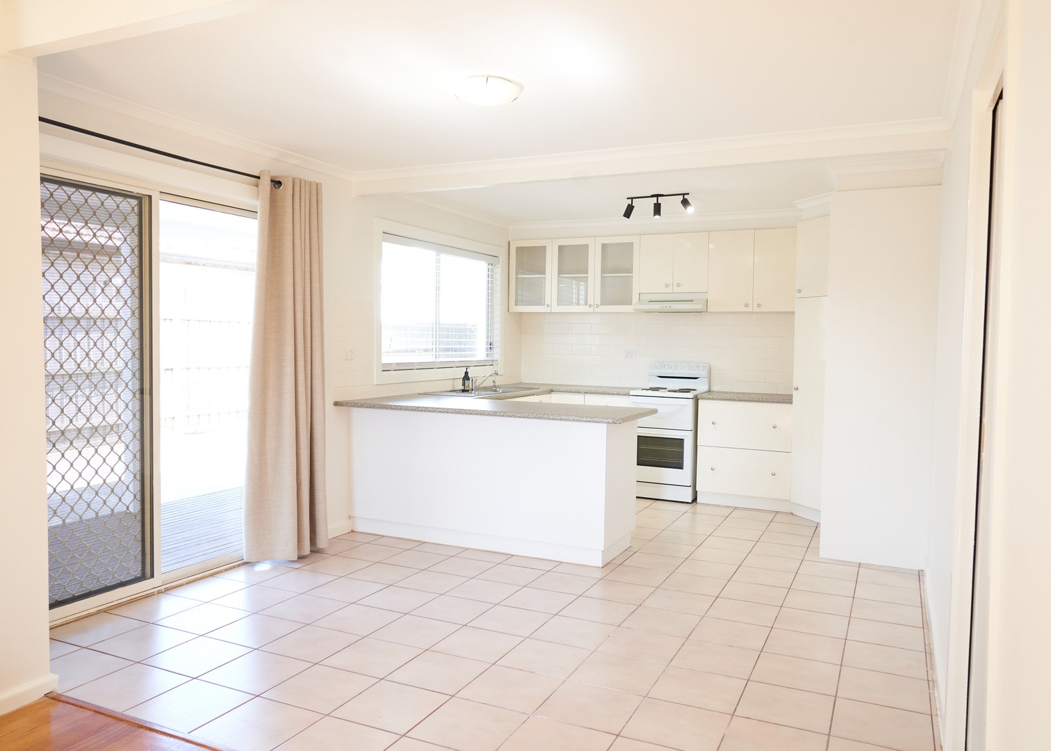4 Langley Street, Ardeer, VIC 3022, Ardeer - Thumbnail 2