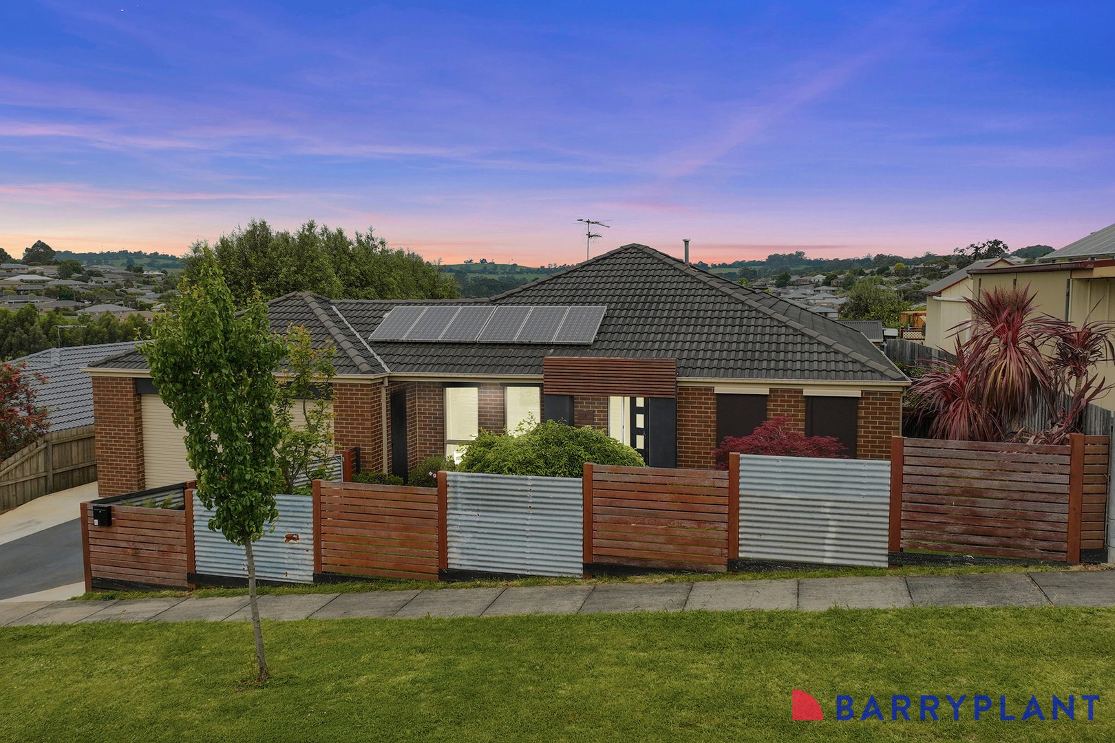 4 Lawrence Road, Drouin, VIC 3818, Drouin - Thumbnail 2