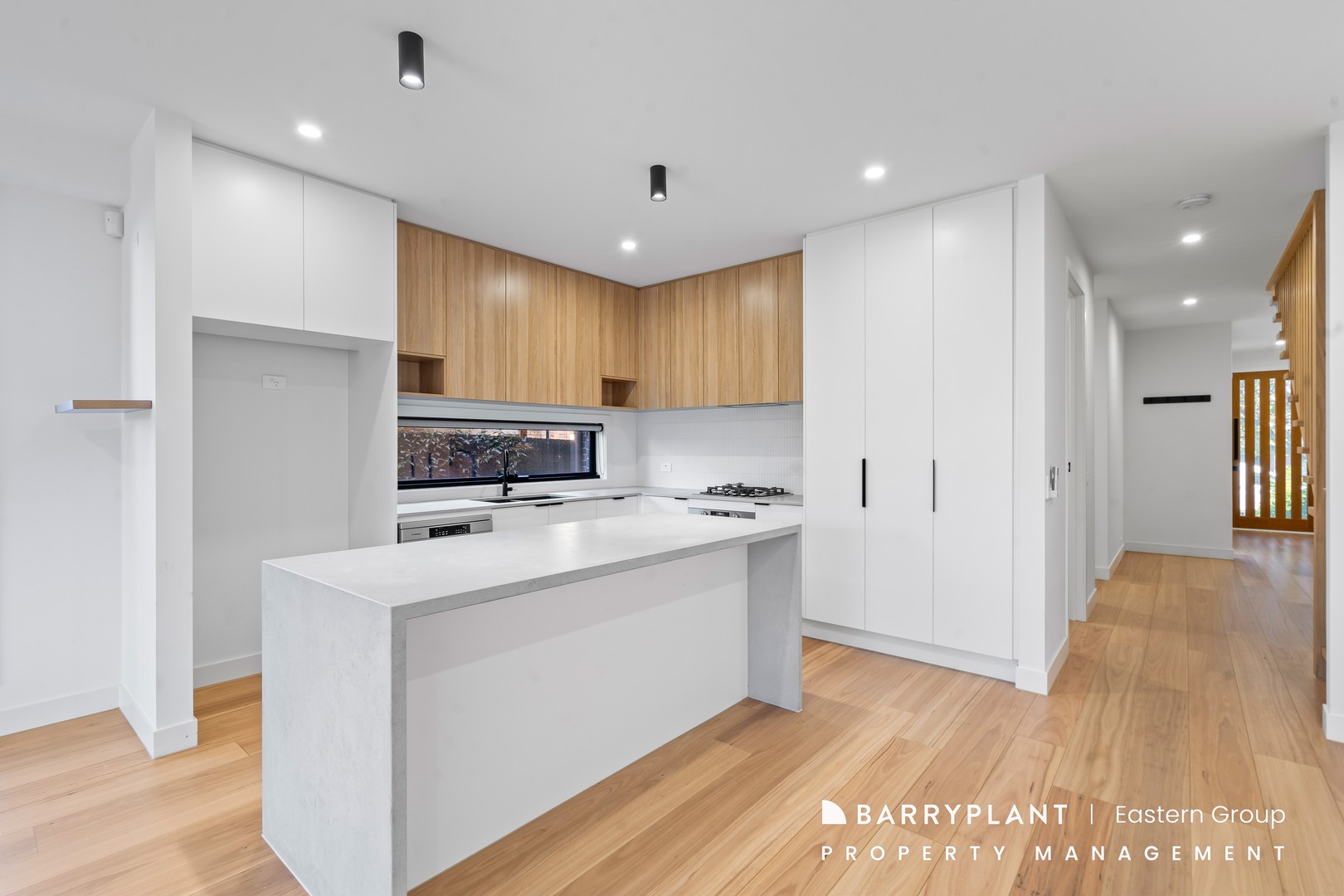 4 Lawson Parade, Heidelberg Heights, VIC 3081, Heidelberg Heights - Thumbnail 2