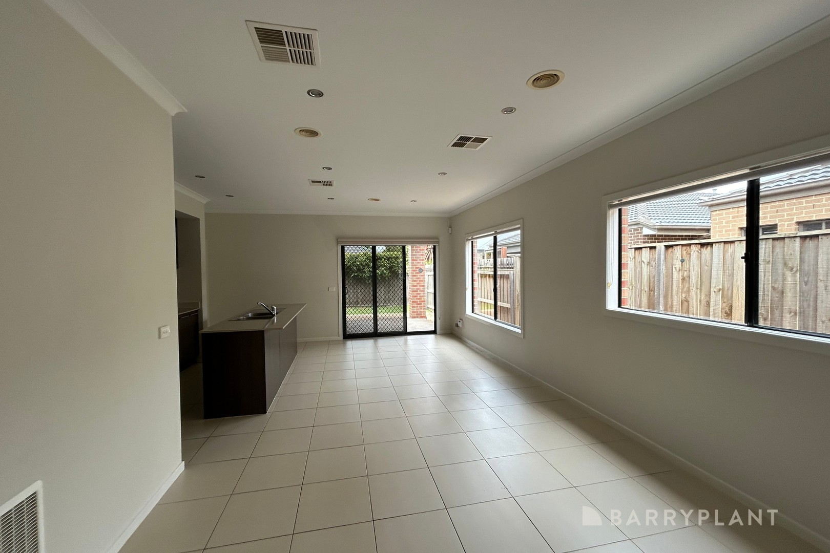 4 League Street, Werribee, VIC 3030, Werribee - Thumbnail 2