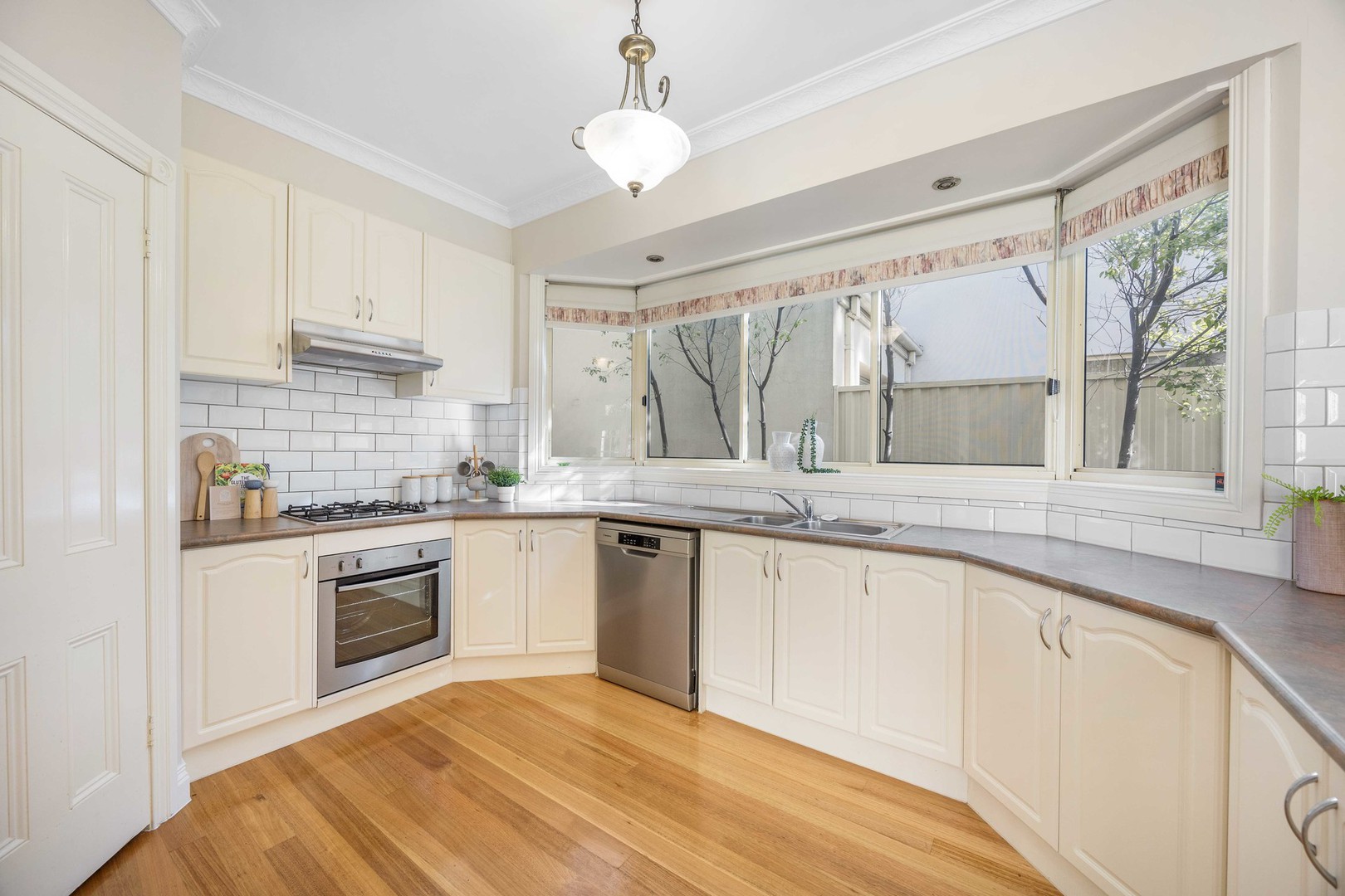 4 Learmonth Court, Caroline Springs, VIC 3023, Caroline Springs - Thumbnail 8
