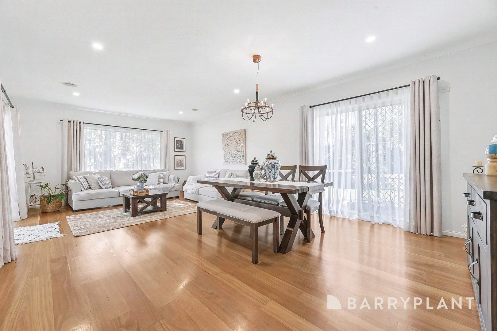 4 Lena Court, Berwick, VIC 3806 - Thumbnail 2 - 14/05/2026