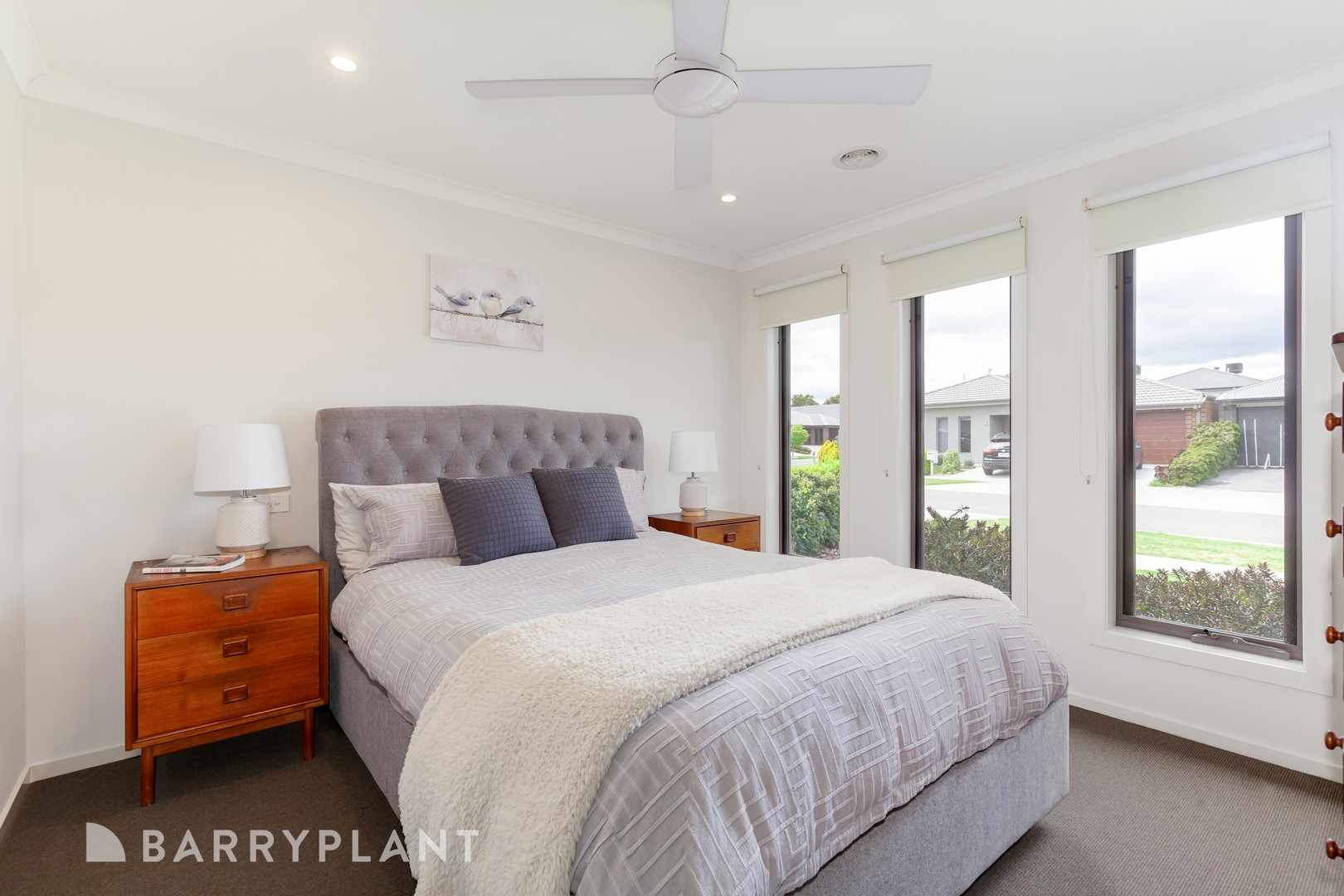 4 Liberty Crescent, Beveridge, VIC 3753 - Thumbnail 2 - 10/11/2025