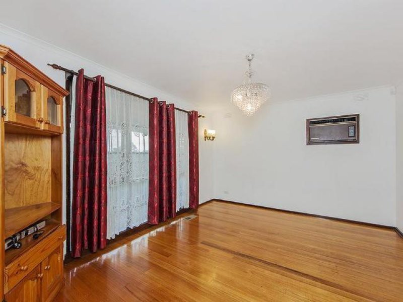4 Linda Place, St Albans, VIC 3021, St Albans - Thumbnail 2