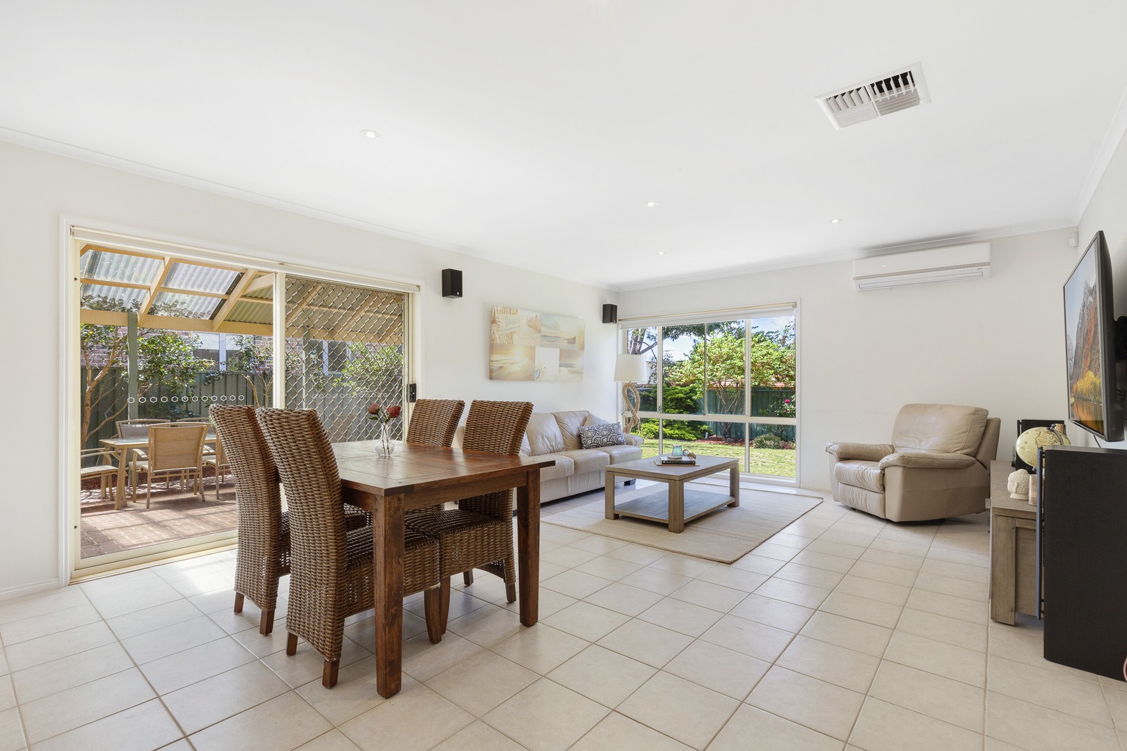 4 Lindsay CourtTaylors Lakes, VIC 3038  - Leased, Taylors Lakes - Thumbnail 3