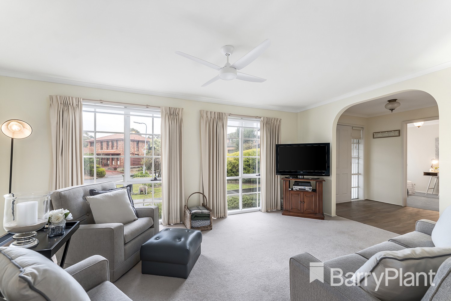 4 Longfield Court, Watsonia North, VIC 3087, Watsonia North - Thumbnail 2
