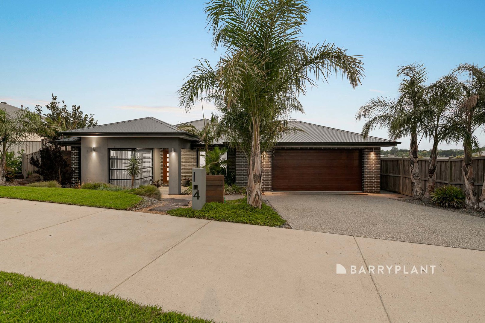 4 Longview Road, Warragul, VIC 3820 - Thumbnail 2 - 11/02/2026