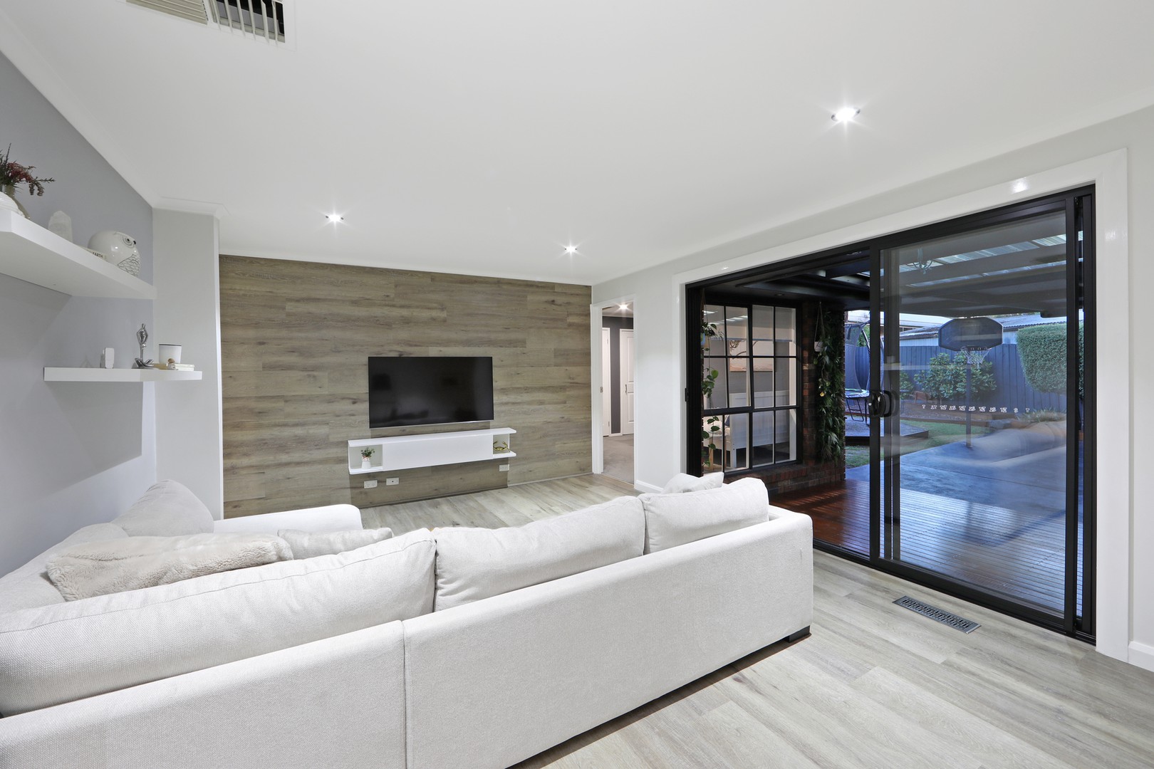 4 Louise Court, Lysterfield, VIC 3156, Lysterfield - Thumbnail 3