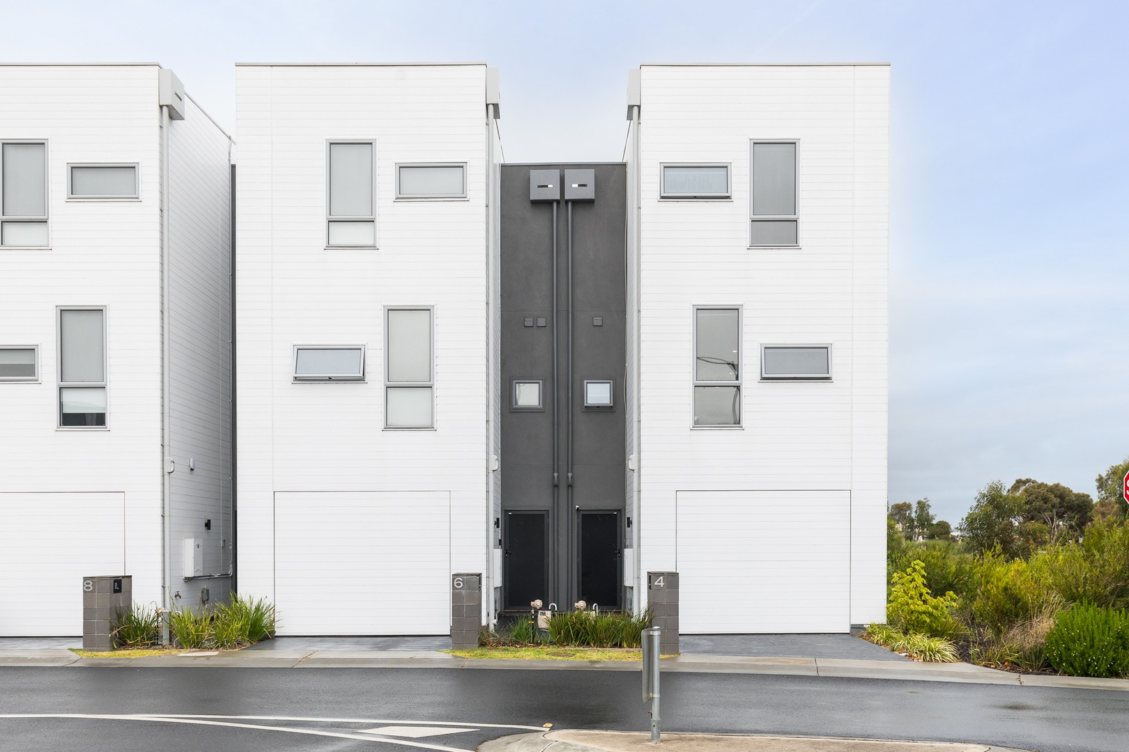 4 Luxe Terrace, Point Cook, VIC 3030