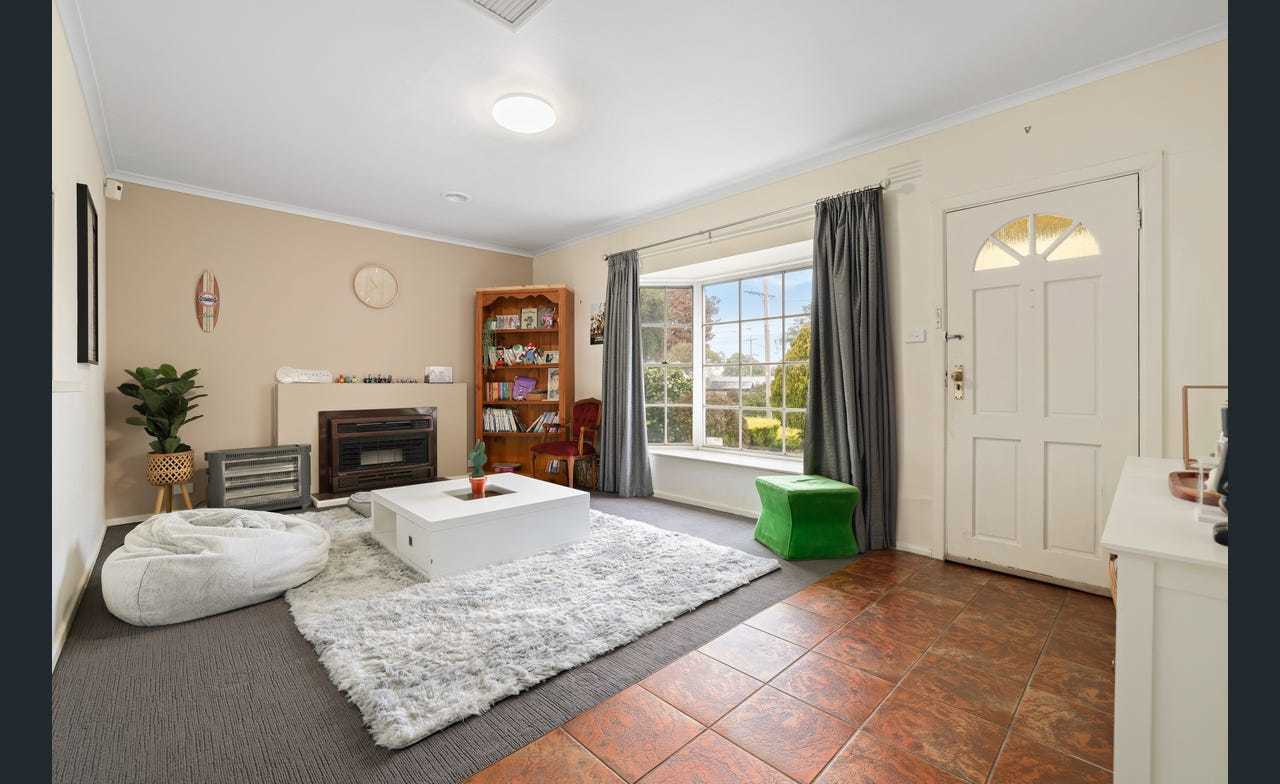 4 Lyell Road, Boronia, VIC 3155 - Thumbnail 2 - 30/09/2025