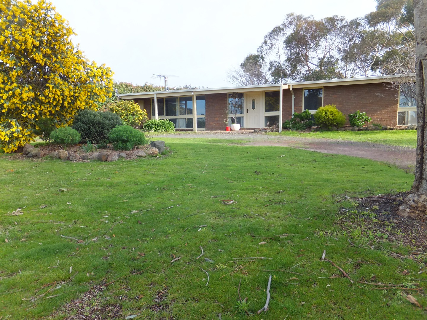 4 Mahoneys RoadRiddells Creek, VIC 3431  - Leased, Riddells Creek - Thumbnail 2