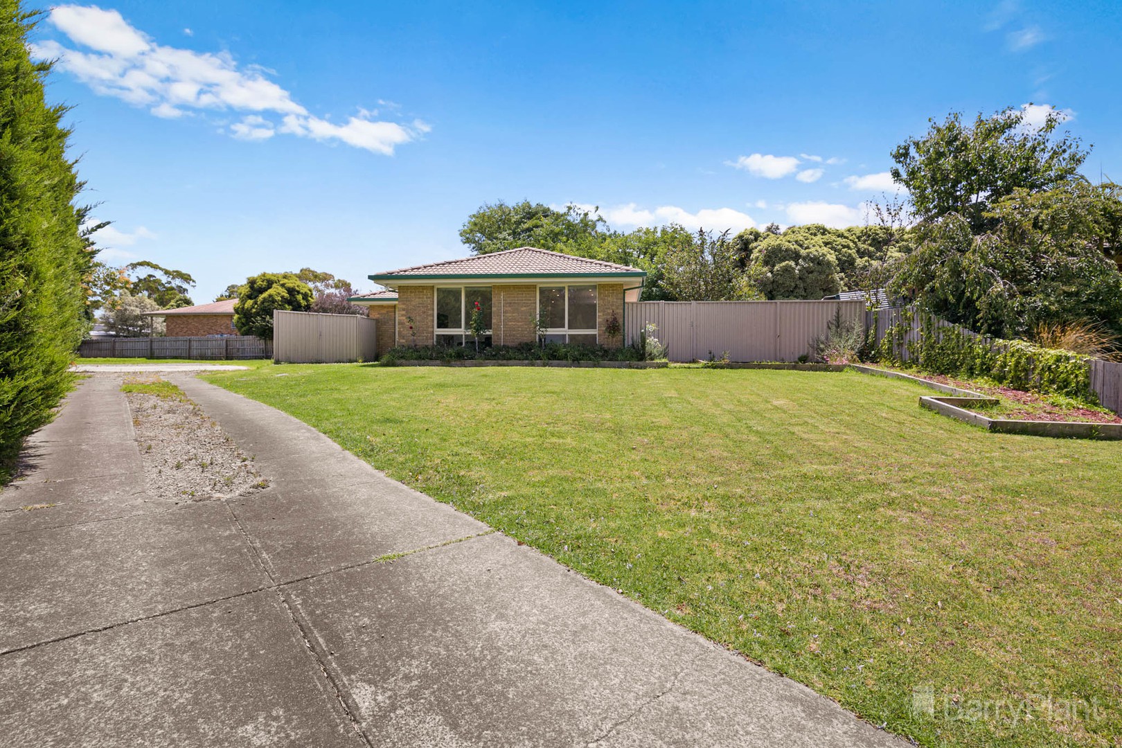 4 Malcolm Court, Pakenham, VIC 3810, Pakenham - Thumbnail 2