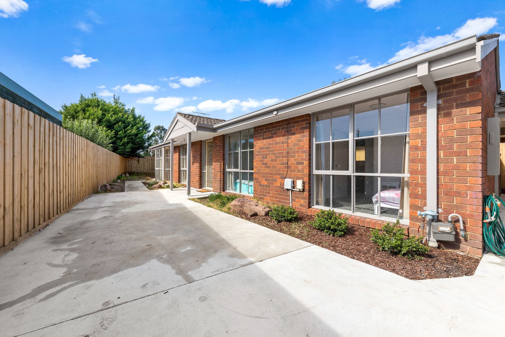 52 Tracey Street, REVESBY NSW 2212, Revesby - Thumbnail 2