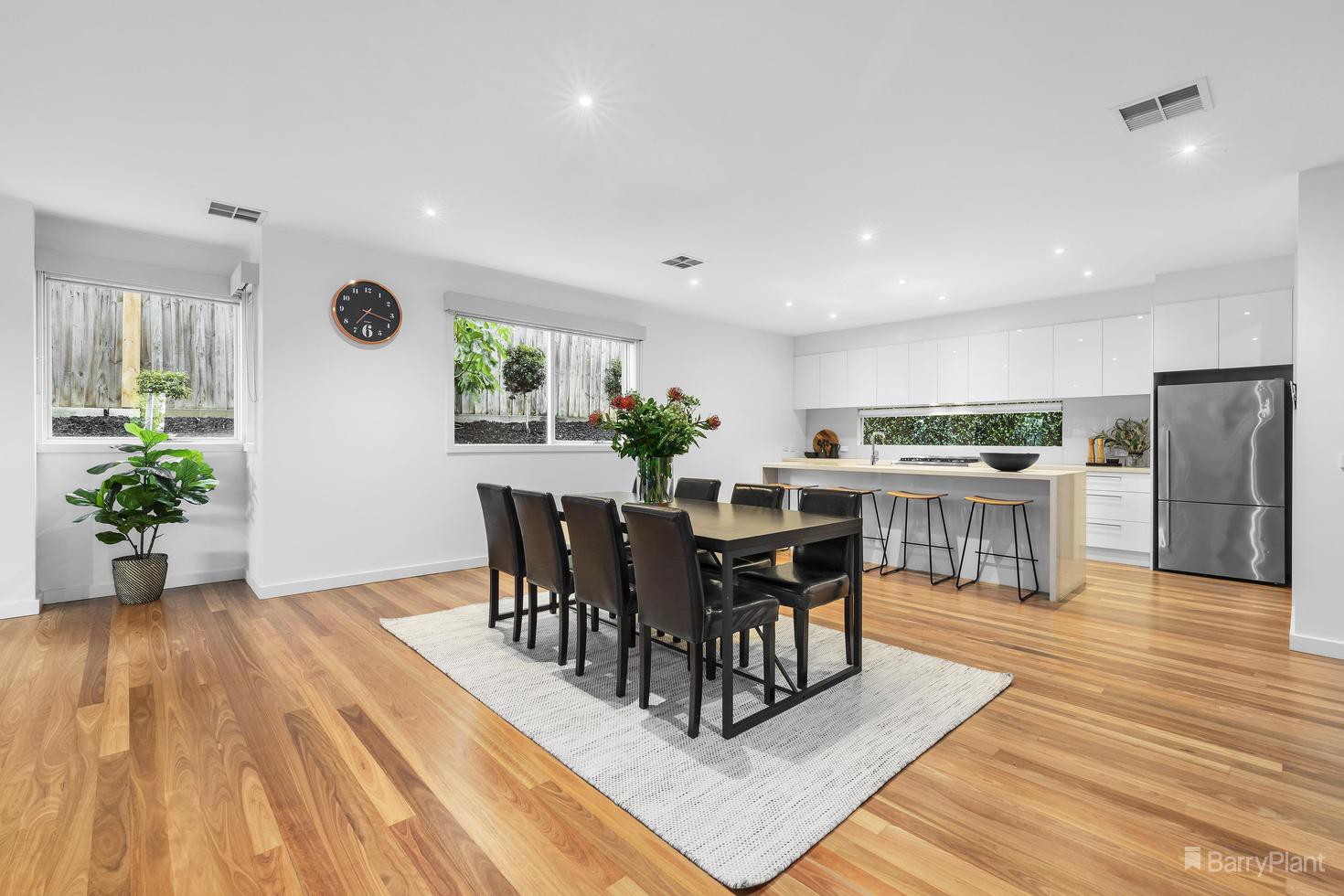 4 Maple Court, Doncaster, VIC 3108, Doncaster - Thumbnail 4