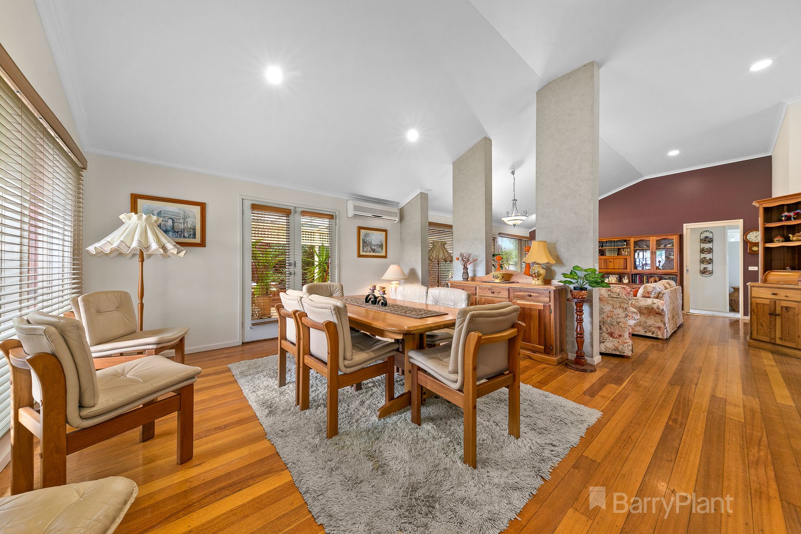 4 Maryn Close, Berwick, VIC 3806, Berwick - Thumbnail 2