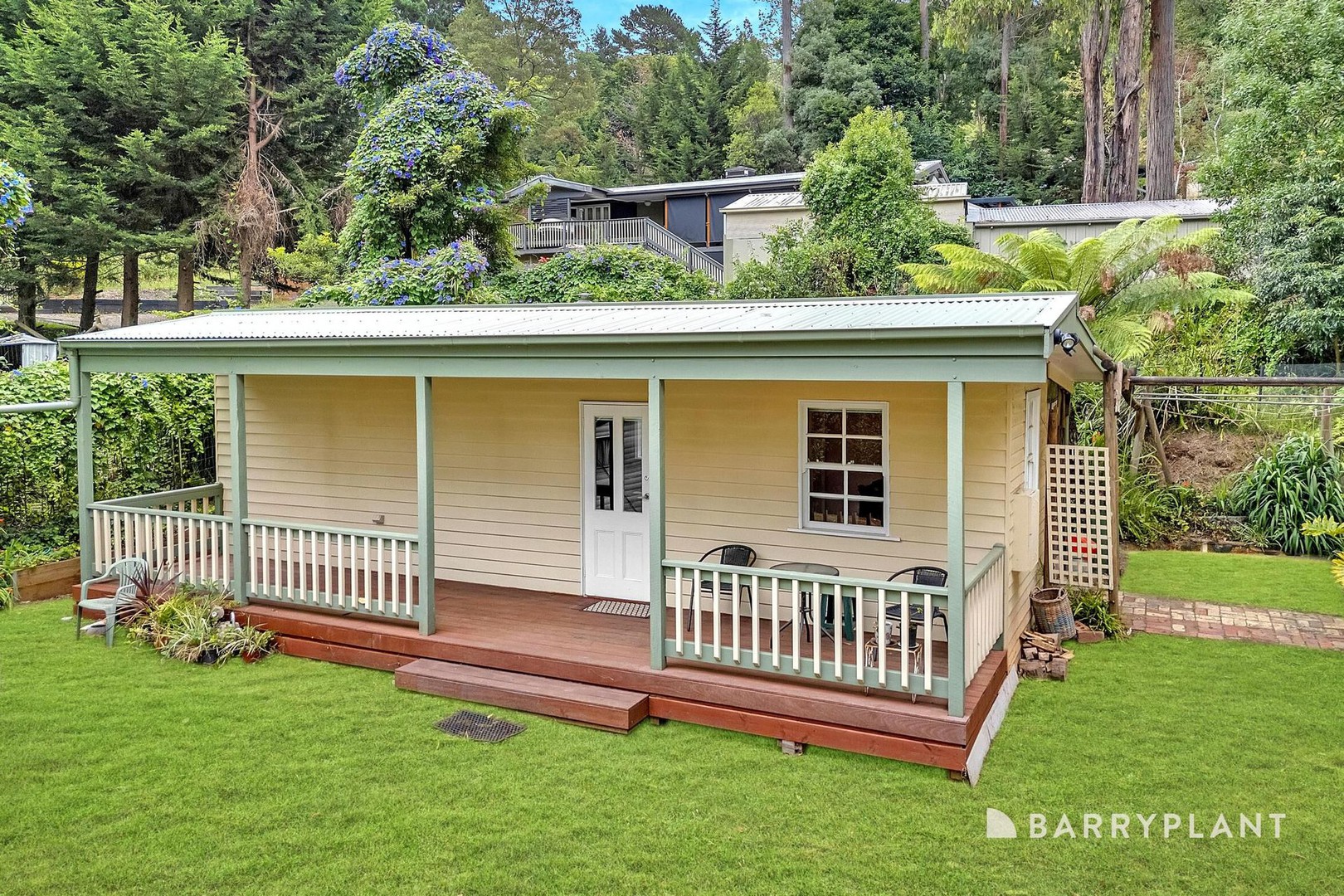 4 Maurice Street, Cockatoo, VIC 3781 - Thumbnail 2 - 31/01/2025