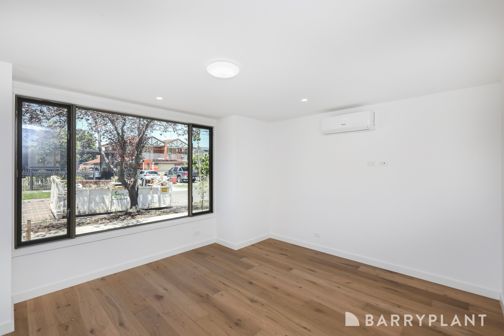 4 McCracken Street, Sunshine, VIC 3020, Sunshine - Thumbnail 5
