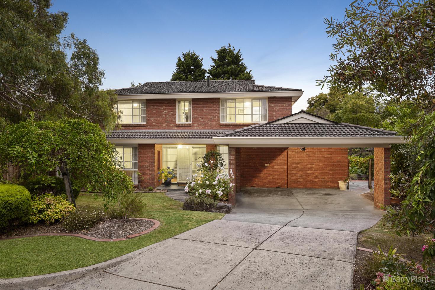 4 Meldrum Close, Doncaster East, VIC 3109 - Thumbnail 2 - 12/01/2023