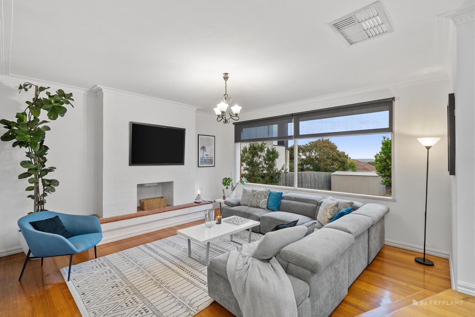 4 Meyrick Crescent, Viewbank, VIC 3084, Viewbank - Thumbnail 4