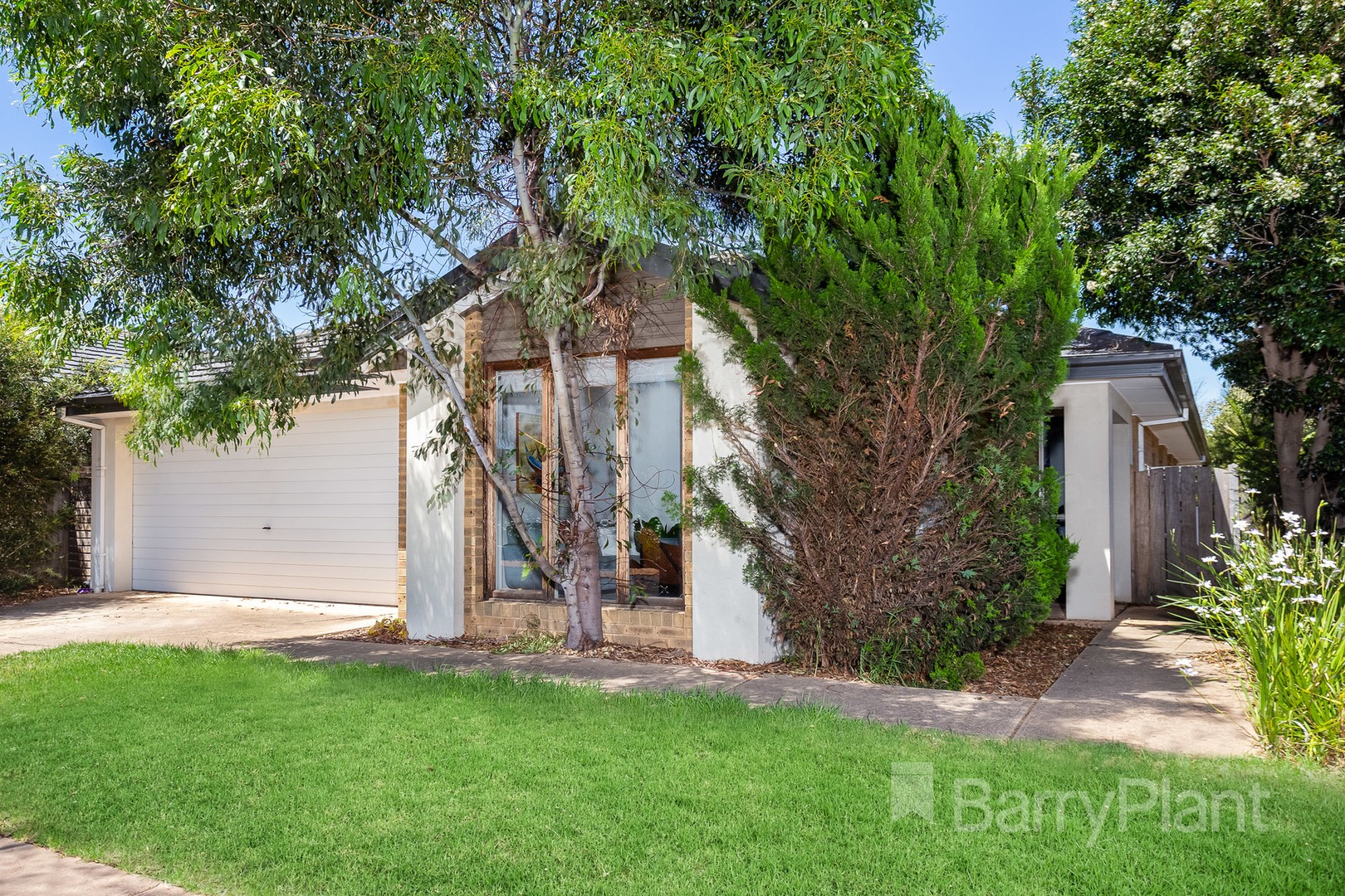 4 Middle Park Drive, Sanctuary Lakes, VIC 3030, Sanctuary Lakes - Thumbnail 2
