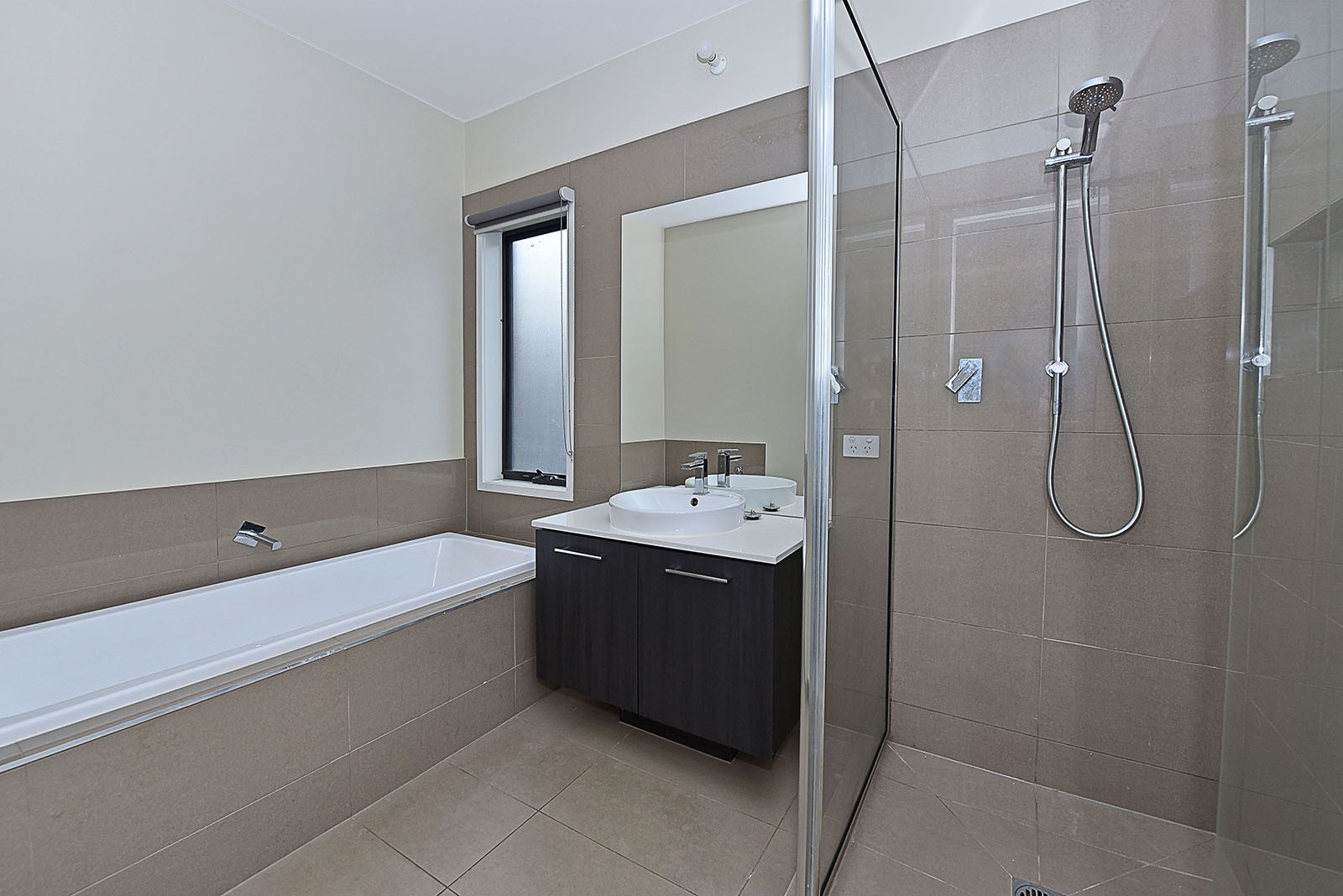 4 Middle Way, Mickleham, VIC 3064, Mickleham - Thumbnail 4