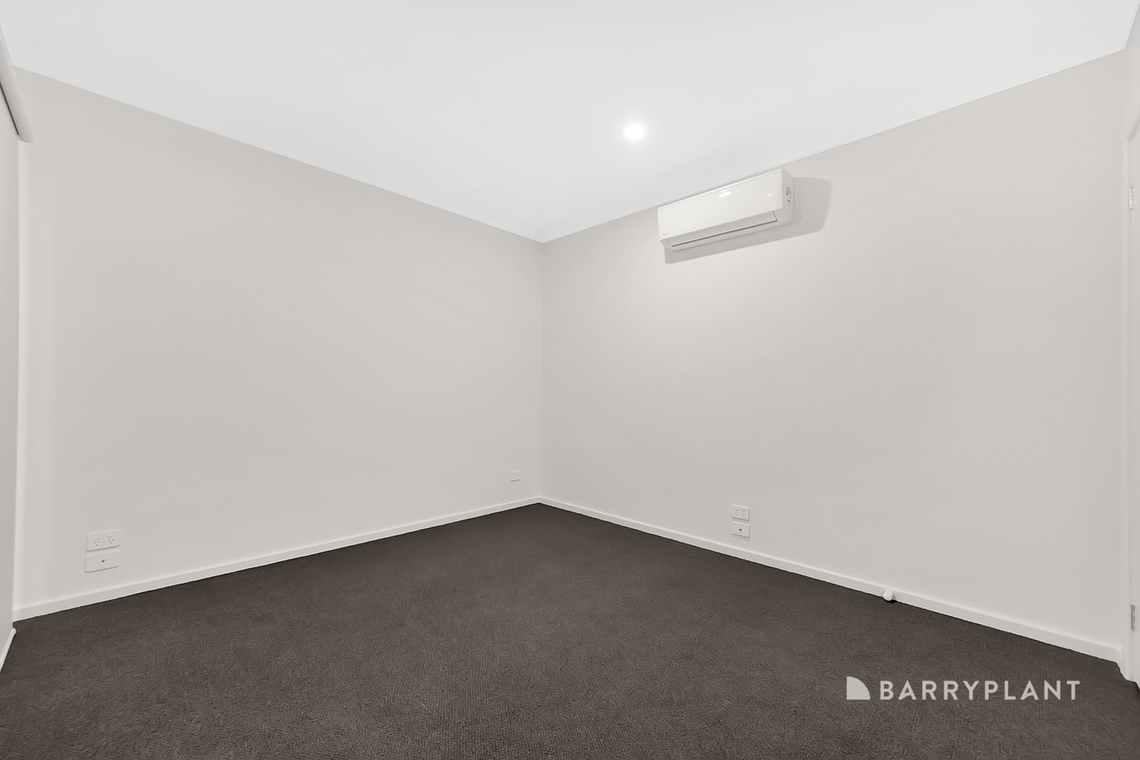 4 Midnight Circuit, South Morang, VIC 3752, South Morang - Thumbnail 7