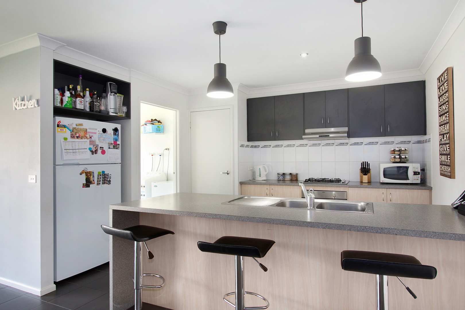 4 Mikasa Place, Pakenham, VIC 3810, Pakenham - Thumbnail 3