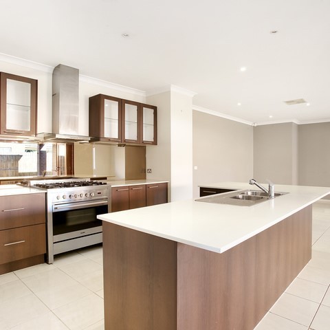 4 Misty Close, Berwick, VIC 3806, Berwick - Thumbnail 3