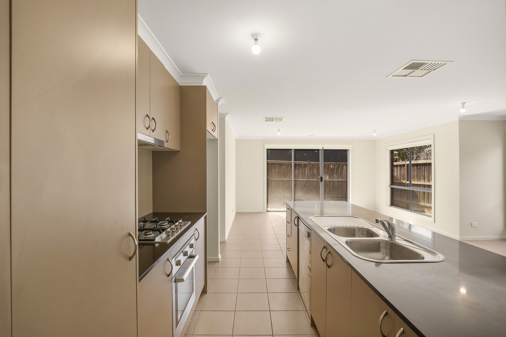 6 Moffat Drive, Lalor, VIC 3075, Lalor - Thumbnail 6