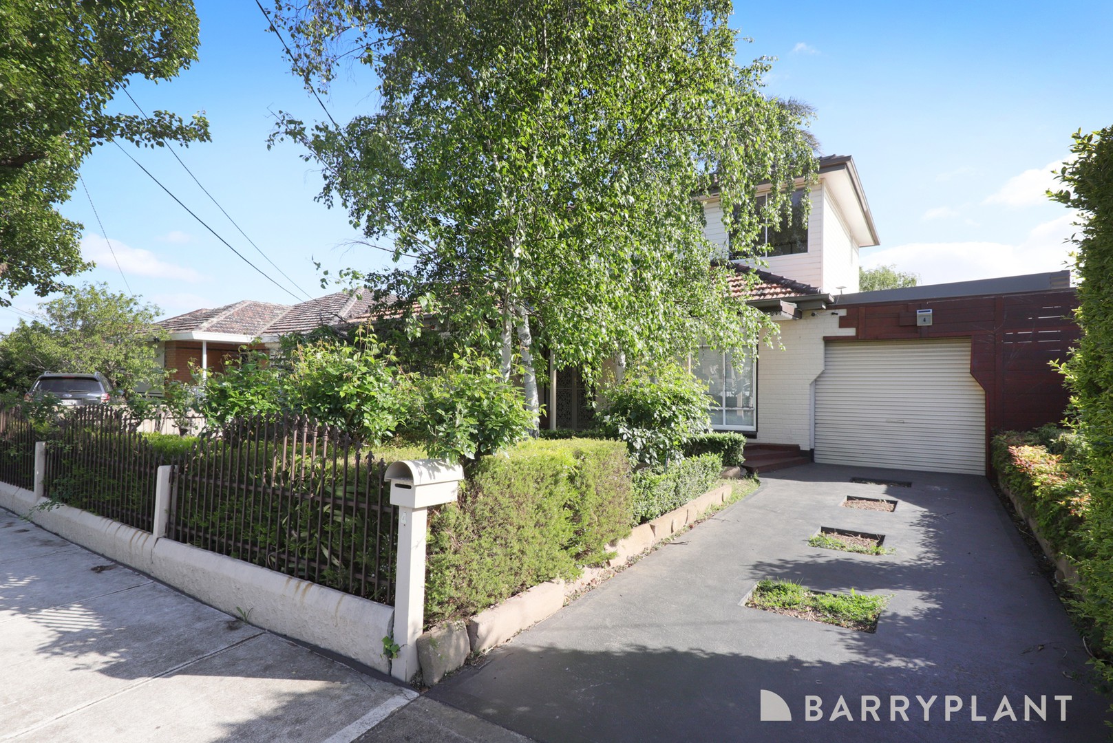 4 Moira Street, Sunshine, VIC 3020 - Thumbnail 2 - 14/10/2024