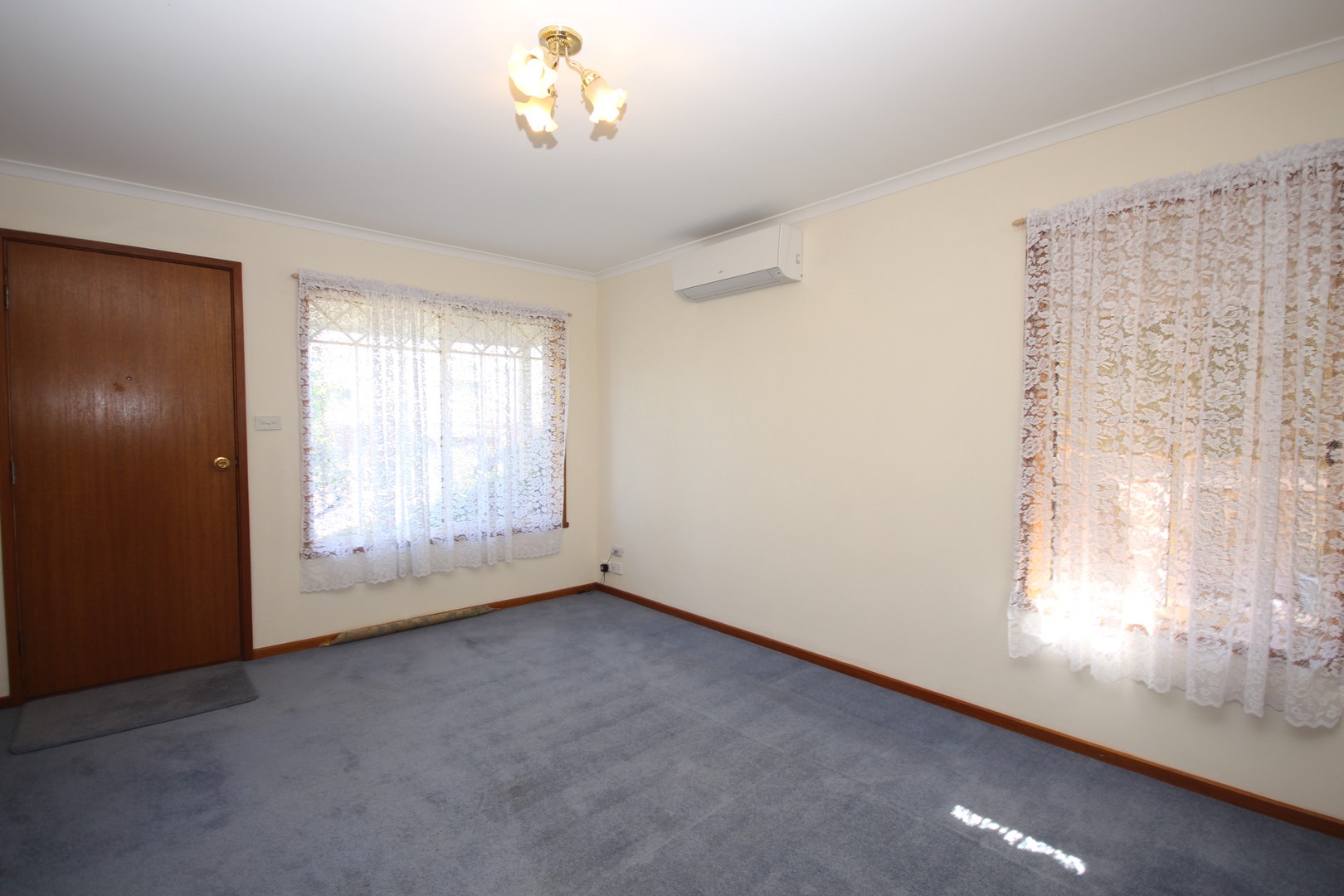 4 Molesworth Drive, Highton, VIC 3216, Highton - Thumbnail 2
