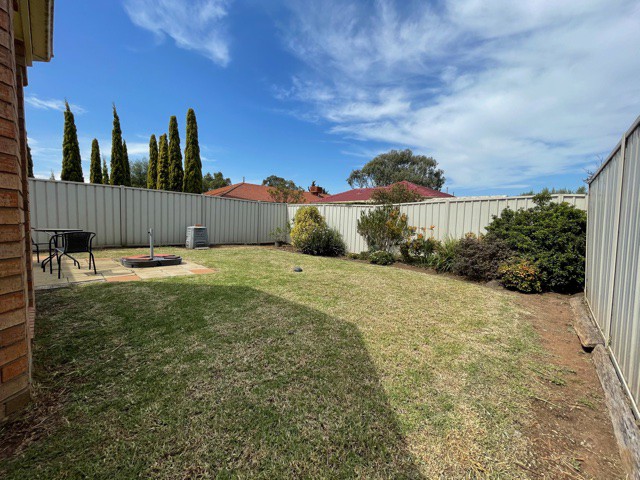 4 Monica Avenue, Caroline Springs, VIC 3023, Caroline Springs - Thumbnail 8