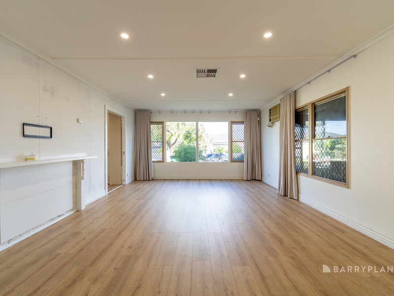 4 Morwell Crescent, Dallas, VIC 3047 - Image - 01/06/2026