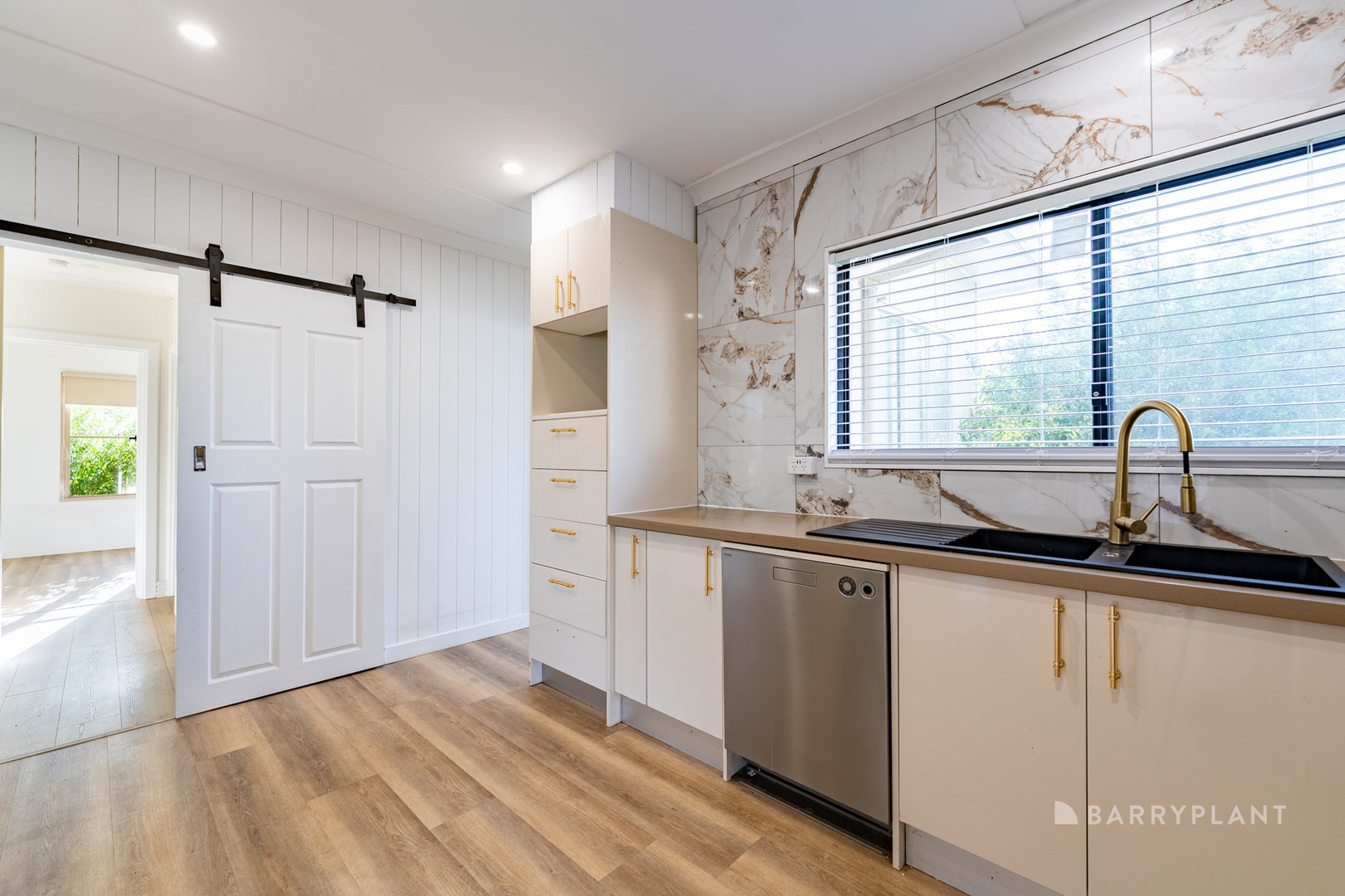 4 Morwell Crescent, Dallas, VIC 3047, Dallas - Thumbnail 4