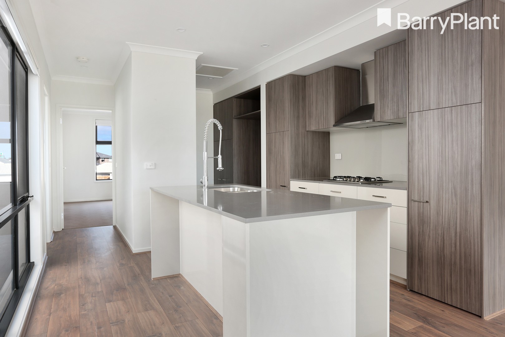 4 Mosholu Way, Point Cook, VIC 3030, Point Cook - Thumbnail 2