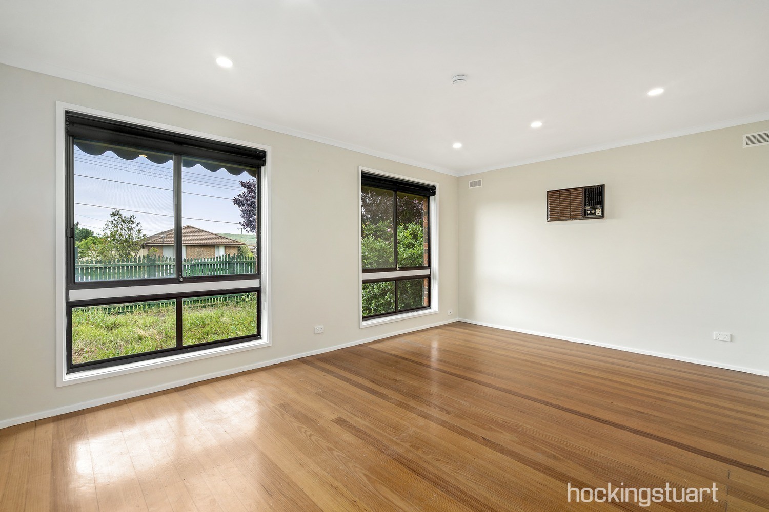 4 Moss Street, Melton South, VIC 3338, Melton South - Thumbnail 4