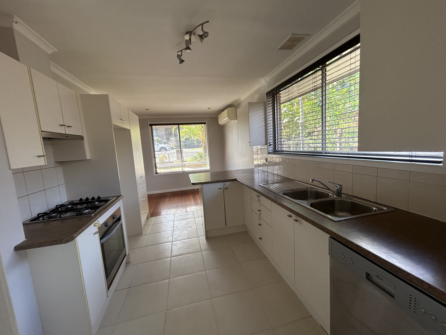 4 Murene Court, Boronia, VIC 3155, Boronia - Thumbnail 5