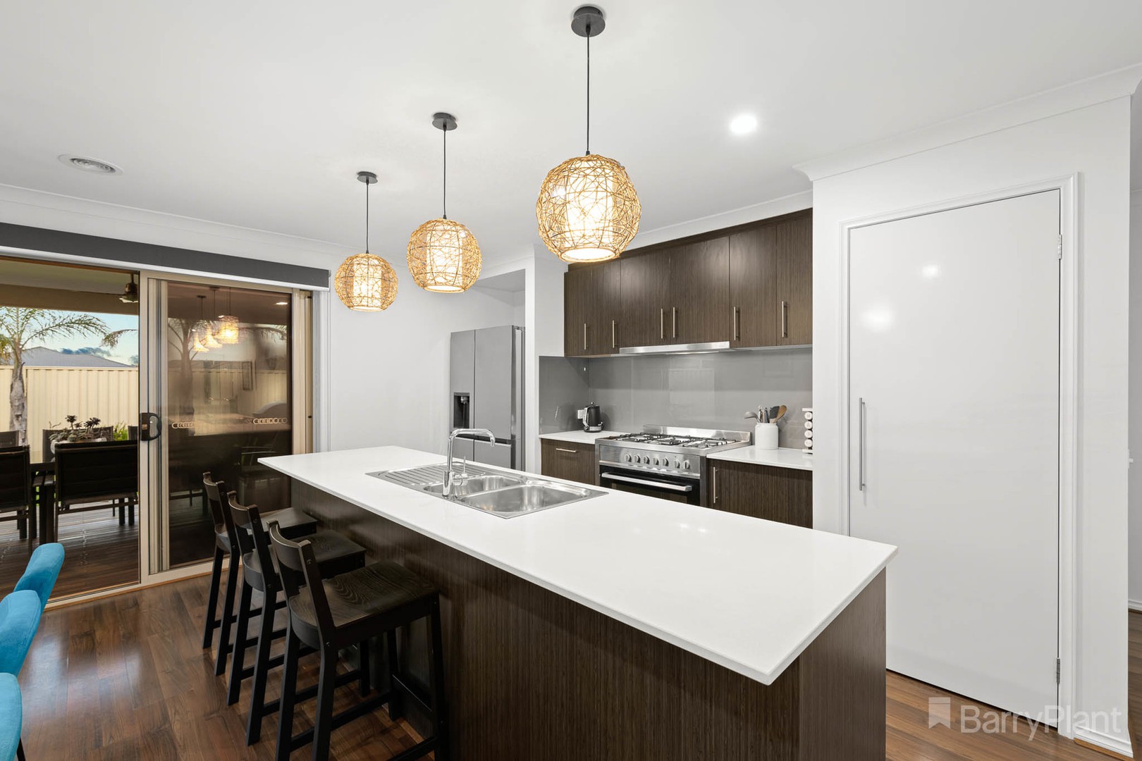 4 Muscari Drive, Pakenham, VIC 3810 - Thumbnail 2 - 31/05/2023