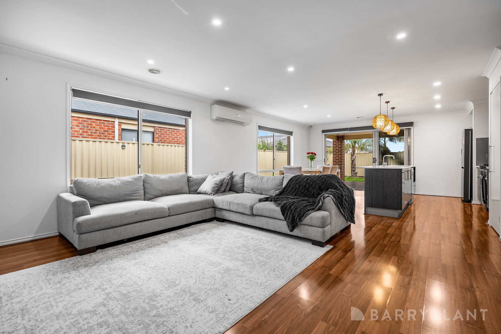 4 Muscari Drive, Pakenham, VIC 3810 - Thumbnail 2 - 08/04/2026