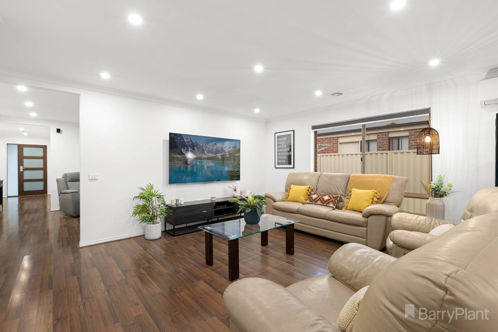 4 Muscari Drive, Pakenham, VIC 3810, Pakenham - Thumbnail 3