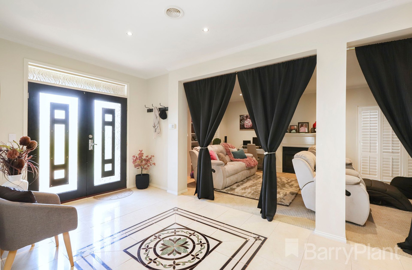 4 Nairn CourtGreenvale, VIC 3059, Greenvale - Thumbnail 2