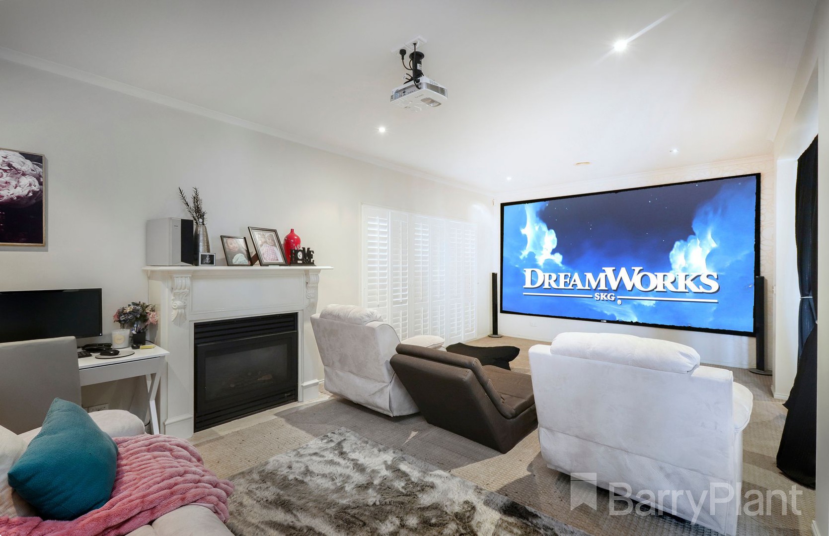4 Nairn CourtGreenvale, VIC 3059, Greenvale - Thumbnail 3