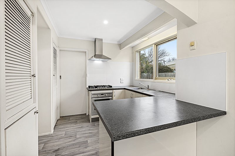 4 Narong Crescent, Knoxfield, VIC 3180, Knoxfield - Thumbnail 4